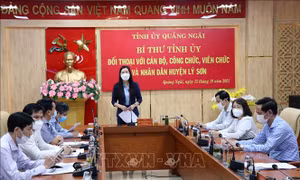 Bí thư Tỉnh ủy Quảng Ngãi đối thoại với cán bộ và nhân dân huyện đảo Lý Sơn