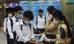 Campuchia mở lại các trường công lập