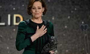 Nữ diễn viên Sigourney Weaver sẽ nhận giải Thành tựu trọn đời