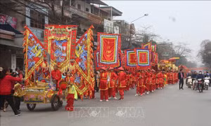 Lễ hội Đền Hạ, Đền Thượng, Đền Ỷ La thu hút hàng vạn khách thập phương