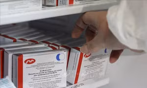 Nga hoàn tất thử nghiệm vaccine CoviVac ngừa COVID-19 đối với người trên 60 tuổi