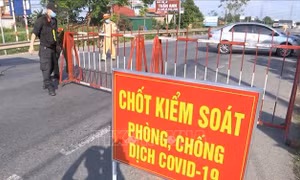 Khởi tố đối tượng chống đối, đe dọa Công an làm nhiệm vụ ở chốt kiểm soát dịch