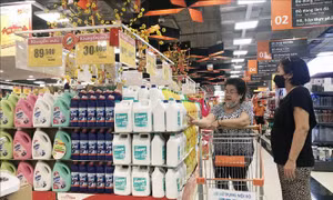 Nhiều đơn vị bán lẻ tại TP Hồ Chí Minh kinh doanh trở lại sau Tết