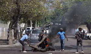 Biểu tình bạo lực hậu bầu cử tại Mozambique