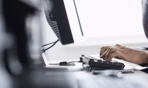 Nga hạn chế truy cập vào trang web của báo Đức