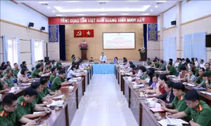 Vận động nhân dân tích cực tham gia chuyển hóa địa bàn phức tạp về trật tự xã hội