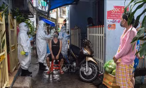 Cà Mau ‘tạm hoãn’ áp dụng các biện pháp chống dịch trong tình hình mới