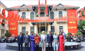 Thúc đẩy quan hệ hợp tác giữa Đảng Cộng sản Anh và Đảng Cộng sản Việt Nam