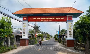 Huyện vùng ven Cần Thơ vượt khó vươn lên vững mạnh