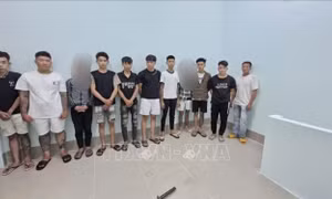 Tạm giữ hình sự nhóm đối tượng gây rối trật tự công cộng