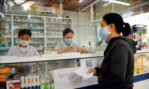 Cấp thuốc Bảo hiểm y tế tối đa 90 ngày: Cần thiết nhưng thận trọng