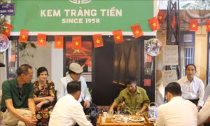 Hà Nội xưa và nay: Dòng chảy ký ức trong lòng người xa xứ