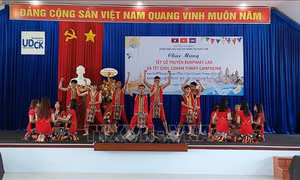 Vun đắp tình cảm hữu nghị, hiểu biết lẫn nhau giữa nhân dân ba nước Việt Nam – Lào – Campuchia