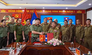 Xây dựng biên giới Việt - Lào hòa bình, hữu nghị và phát triển