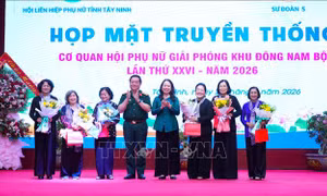 Tiếp nối truyền thống vẻ vang của phụ nữ Giải phóng Khu Đông Nam Bộ