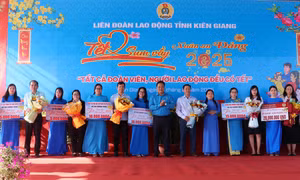 Kiên Giang: Liên đoàn Lao động tỉnh tổ chức 'Tết sum vầy - Xuân ơn Đảng'