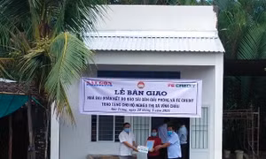 FE CREDIT viết tiếp hành trình hiện thực hóa ước mơ tại Bến Tre và Sóc Trăng