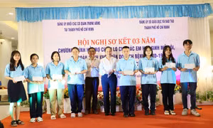 EVNGENCO3: Năm thứ 3 đồng hành cùng chương trình chăm lo cho học sinh khó khăn tại TP.HCM