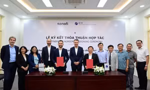 Hợp tác triển khai 'Vaccine học và thực hành Tiêm chủng trọn đời'