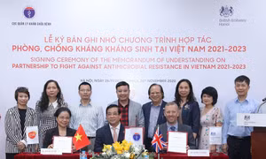 Ký kết chương trình Hợp tác phòng, chống kháng kháng sinh tại Việt Nam