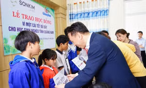 SonKim Land trao học bổng cho học sinh nghèo Quảng Nam