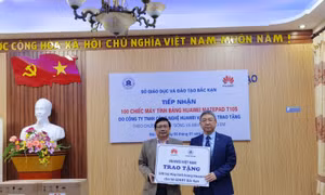 Huawei Việt Nam đồng hành cùng giáo dục vùng cao