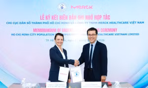 Hợp tác truyền thông Chiến lược Dân số Việt Nam đến năm 2030