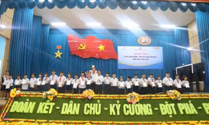 Công ty Nhiệt điện Duyên Hải trao 123 suất học bổng “Tiếp sức đến trường”