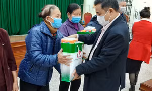 Ngân hàng Chính sách xã hội tỉnh Hà Nam giúp hộ nghèo có Tết đầm ấm hơn