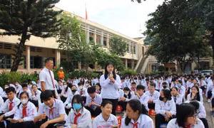 Công ty Điện lực Kon Tum triển khai tuyên truyền an toàn, tiết kiệm điện tại trường học