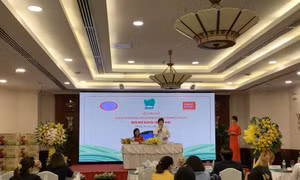 Ánh Viên làm đại sứ thương hiệu Bình Tây Food
