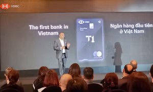 Ra mắt thẻ tín dụng HSBC TravelOne