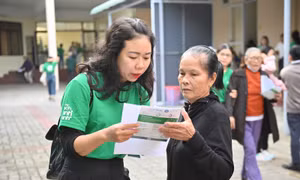 Khám bệnh miễn phí, phát hiện bệnh kịp thời cho người dân