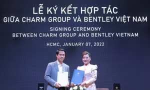 Charm Group ‘bắt tay’ cùng Bentley, tặng xe cho khách hàng