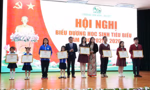 Phường Lâm Viên – Đà Lạt khen thưởng hơn 300 học sinh xuất sắc