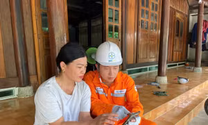  Tuyên truyền tiết kiệm điện và phát triển điện mặt trời mái nhà tự sản tự tiêu thụ