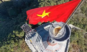 Khát vọng Việt Nam – khúc tráng ca của doanh nhân Việt
