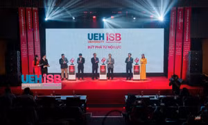 Trường Tài năng UEH.ISB: 15 năm vươn mình, khẳng định giá trị ươm mầm tài năng Việt