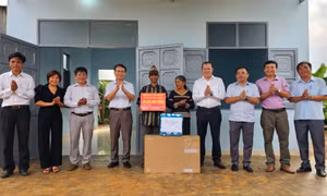 Ia Kênh thay áo mới