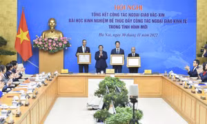 Pfizer Việt Nam đón nhận bằng khen của Thủ tướng Chính phủ