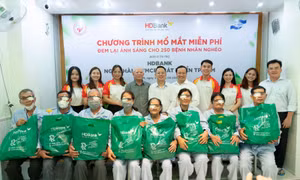 HDBank tiếp tục hành trình mang lại ánh sáng cho 2.500 người dân trong năm 2024  