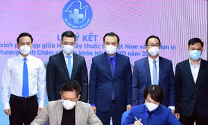 LOCAL cùng Hội Thầy thuốc trẻ Việt Nam chăm sóc sức khỏe người dân hậu COVID-19