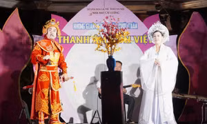 Lan tỏa nghệ thuật cải lương giữa không gian mở hồ Hoàn Kiếm