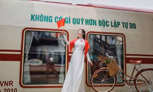 Chở niềm tự hào Việt Nam trên Tàu Hà Nội 5 Cửa Ô