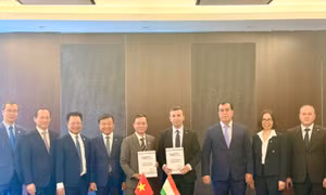 Đường sắt Việt Nam và Tajikistan hợp tác kiến tạo 'con đường tơ lụa' bằng đường ray