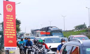 Cửa ngõ Hà Nội ùn tắc ngày đầu nghỉ Lễ Quốc khánh 2/9 