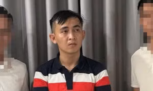 Quảng Trị: Bắt đối tượng truy nã, phát hiện hơn 1,3kg ma túy đá trong ô tô