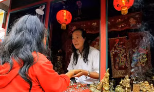 Xem tử vi đang là ngành kinh doanh bùng nổ ở Singapore
