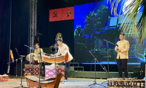 Sinh viên đưa văn hóa dân tộc vào trường đại học