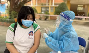TP Hồ Chí Minh bắt đầu tiêm vaccine phòng COVID-19 cho trẻ em